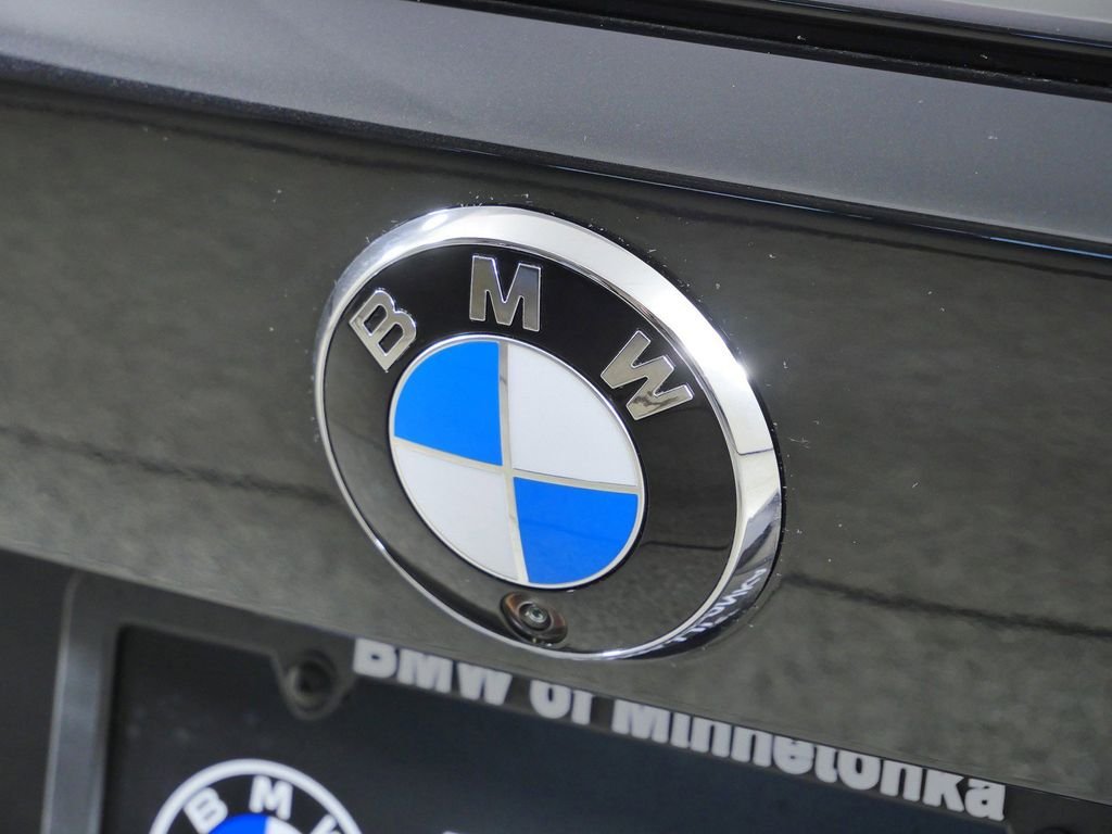 New 2027 Black Sapphire Metallic BMW M440i xDrive image 11