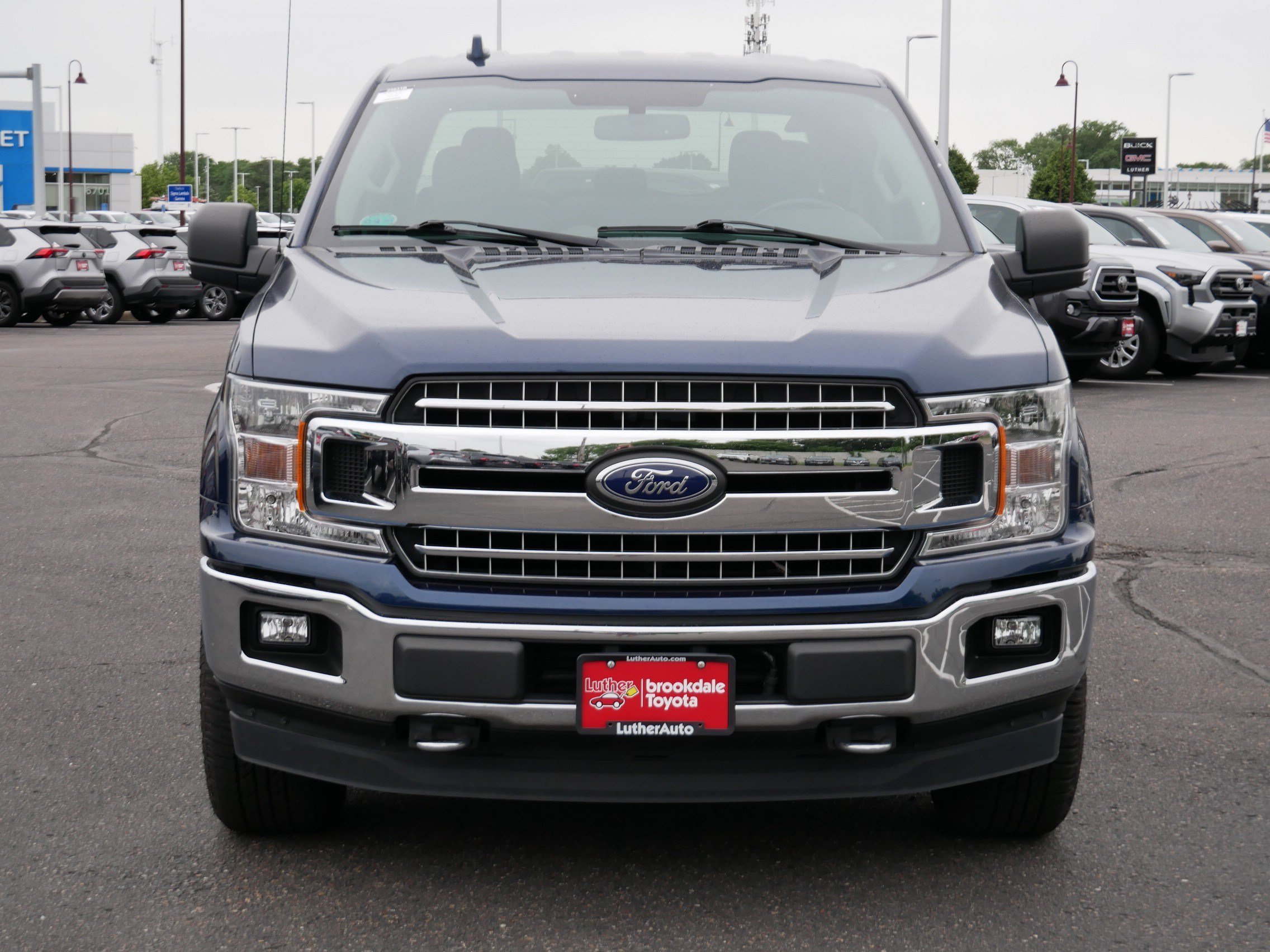 Used 2018 Blue Jeans Metallic Ford XLT image 2