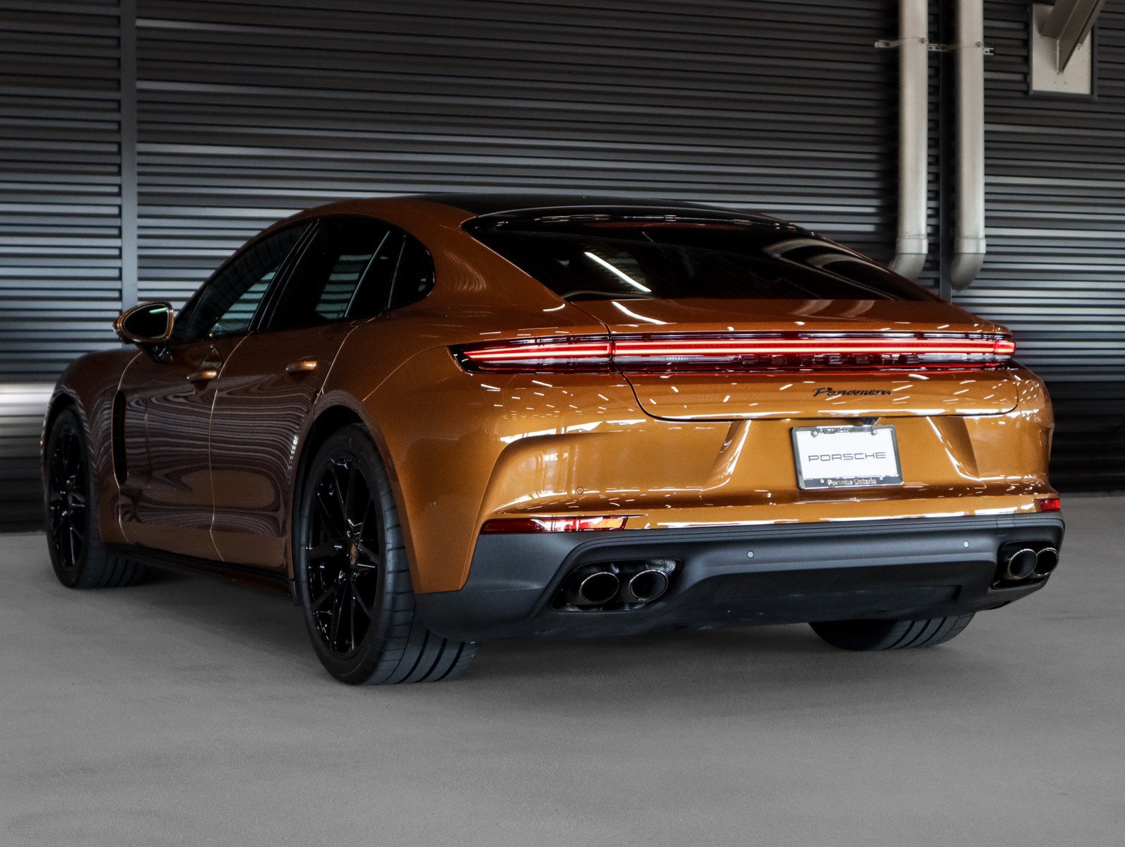 Used 2025 Madeira Gold Me Porsche  image 3