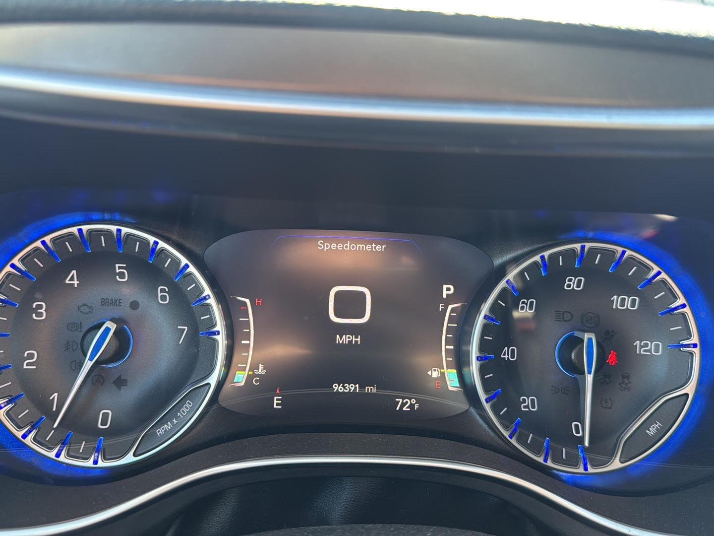 Used 2019 Gy Chrysler  image 9
