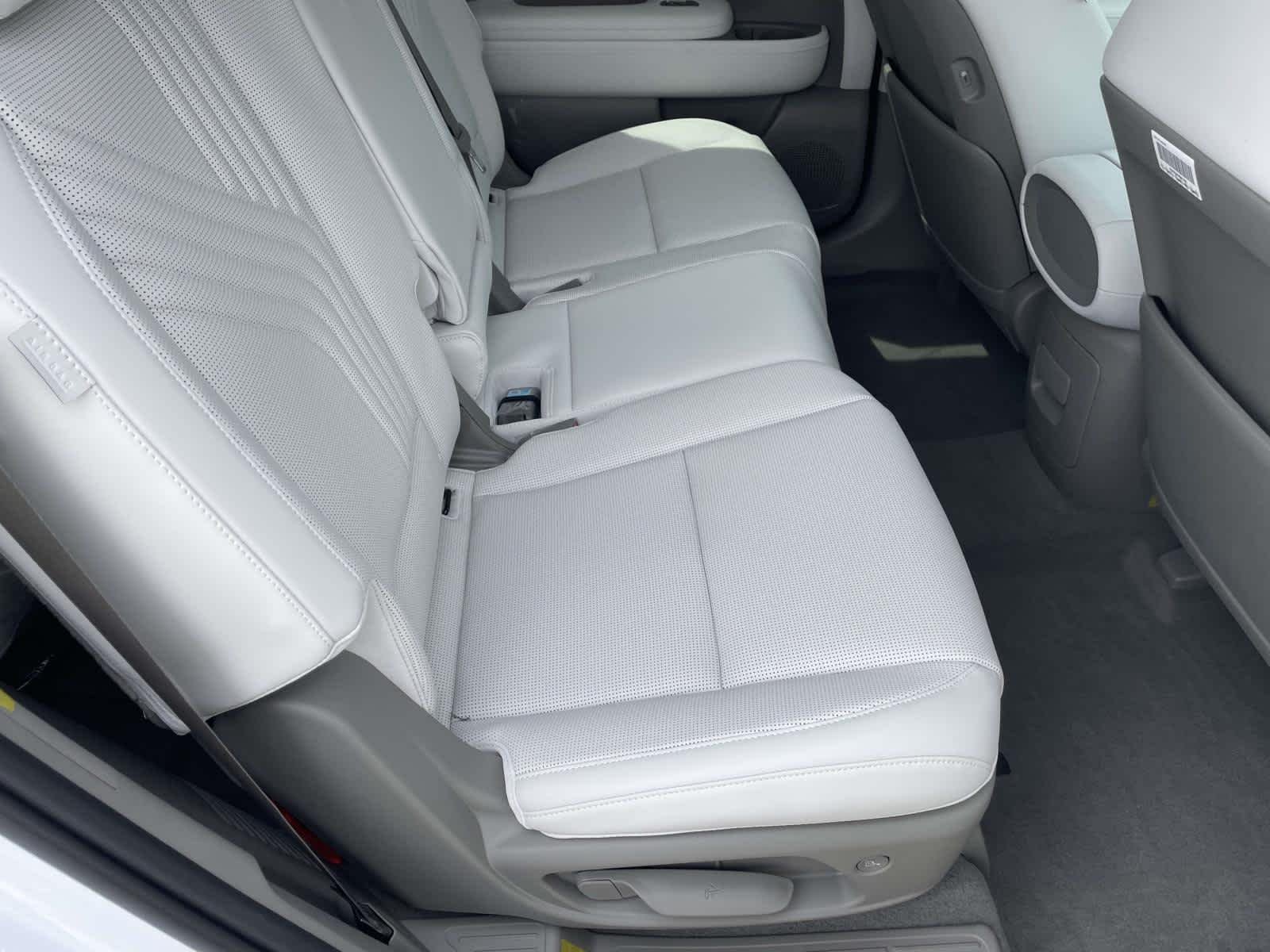 New 2026 Creamy White Pearl Hyundai SEL Premium 8P image 20