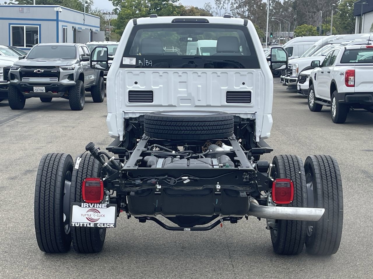 2025 Ford F-450 Super Duty Chassis Cab XL - Photo 5