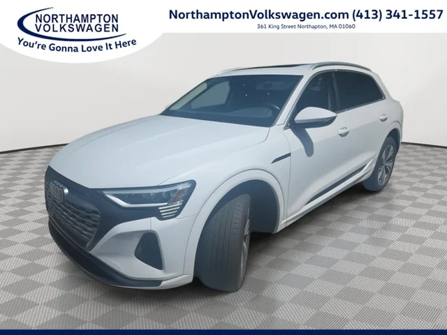 2024 Audi Q8 e-tron Premium