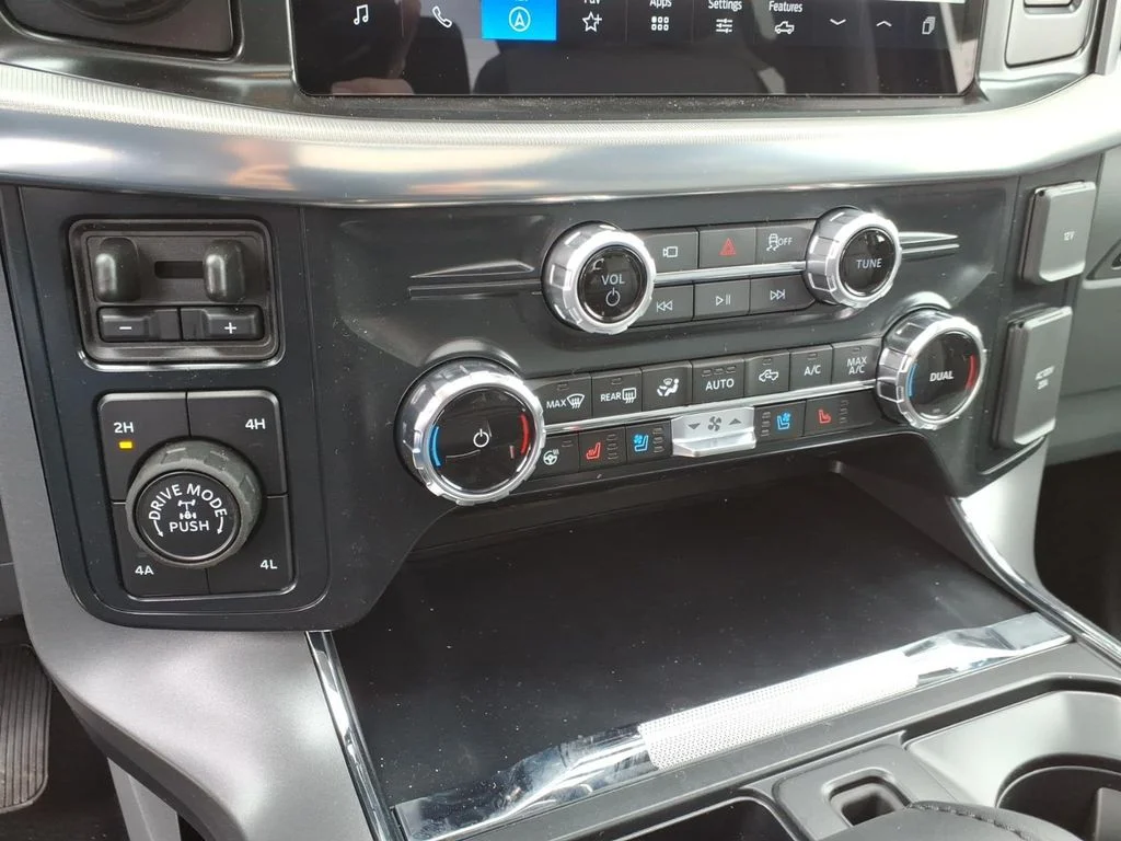New 2026 Argon Blue Metallic Ford Lariat image 19