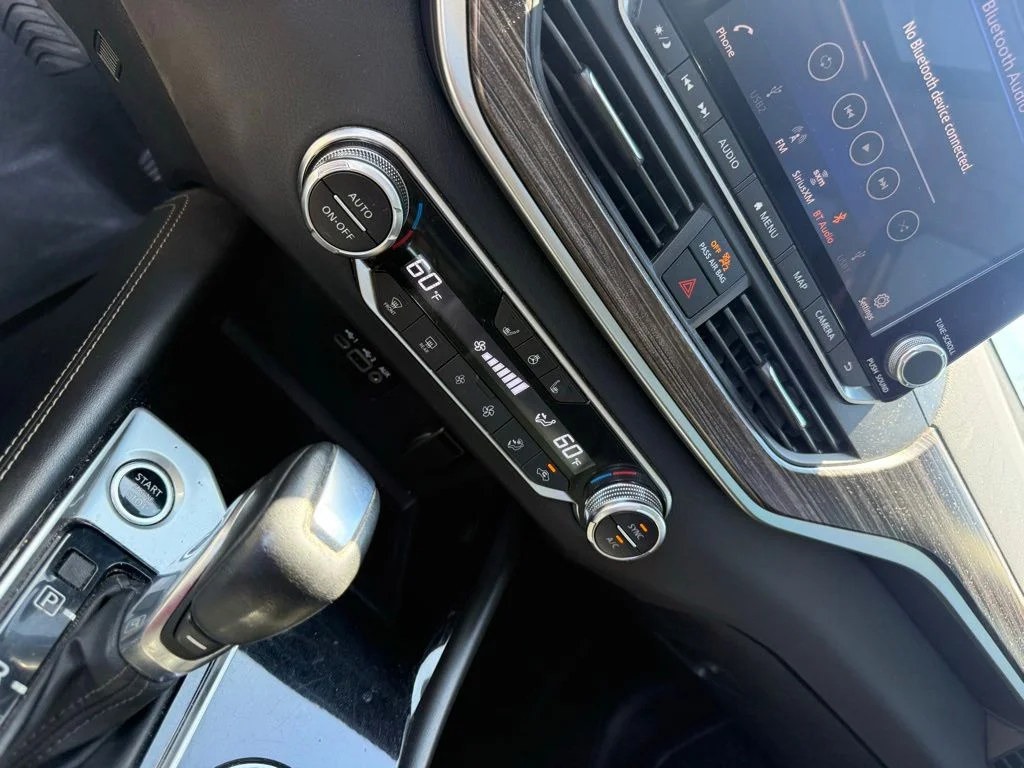 Used 2020 Gray Nissan 2.5 Platinum image 17