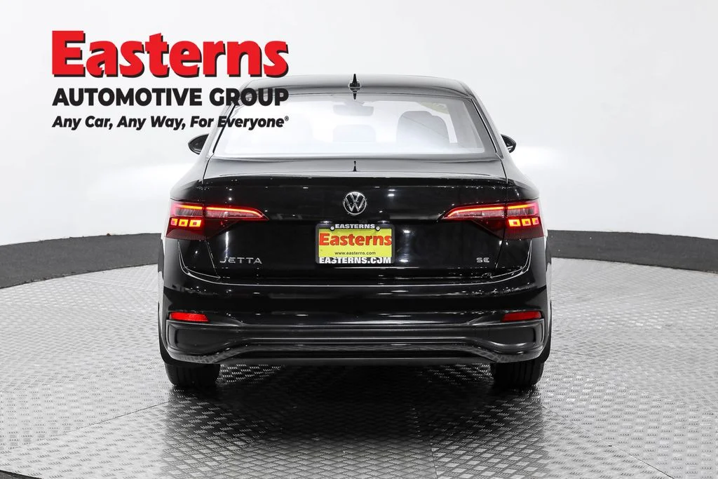 Used 2024 Black Volkswagen 1.5T SE image 6