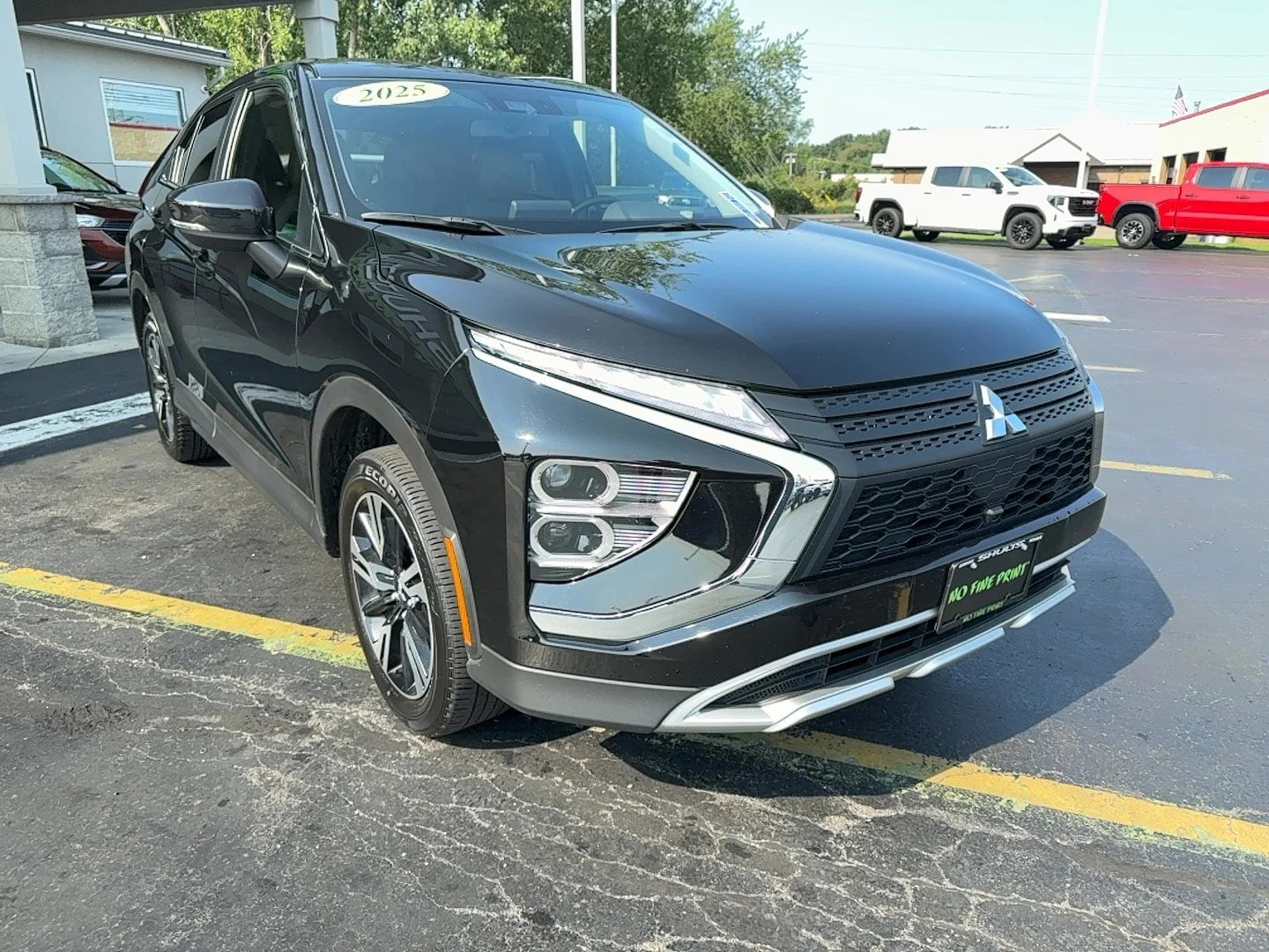 Used 2025 Gray Mitsubishi SE image 9