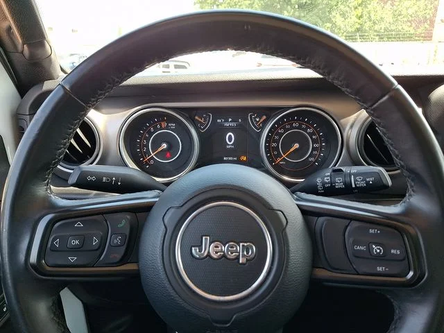 Used 2018 White Jeep Unlimited Sport S image 25