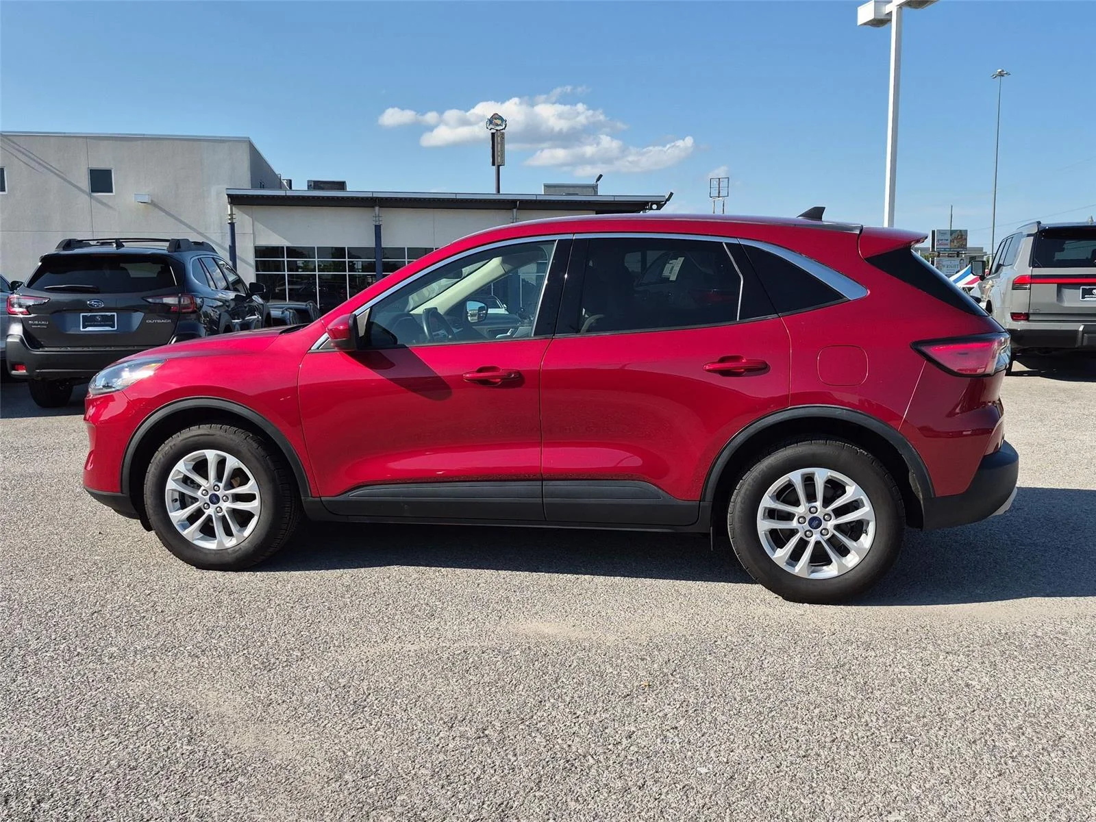 Used 2020 Rapid Red Metallic Tinted Clearcoat Ford SE image 2