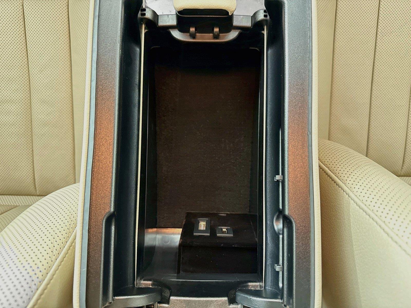 Used 2015 Indigo Blue Metallic Mercedes-Benz E 350 Sport image 35