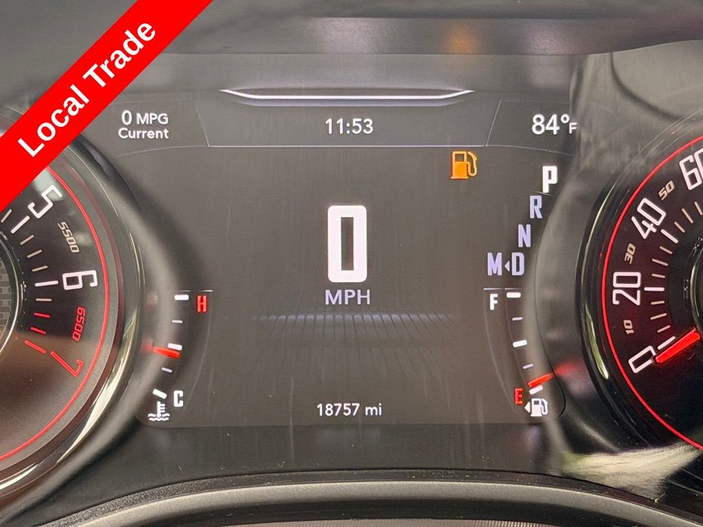Used 2022 Green Dodge SXT image 3