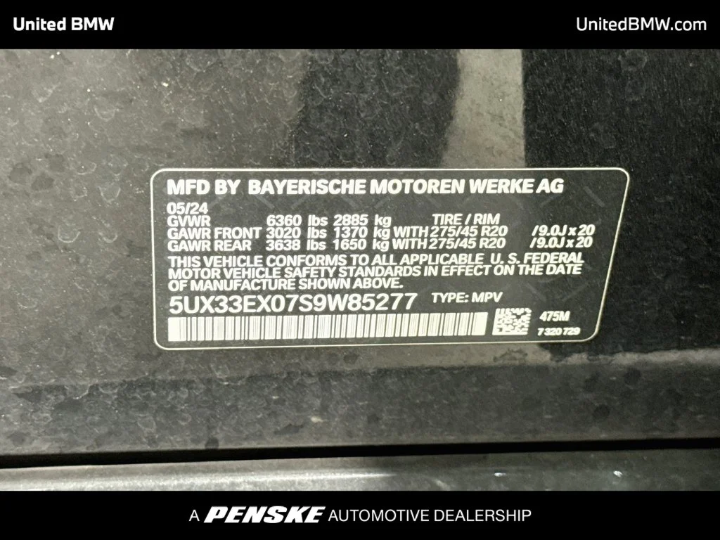 Certified Used 2025 Black Sapphire Metallic BMW xDrive40i image 22
