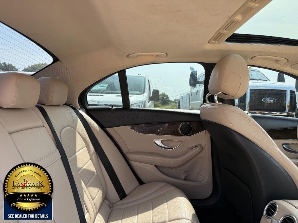 Used 2019 designo Diamond White Metallic Mercedes-Benz C 300 4MATIC® Sedan image 15