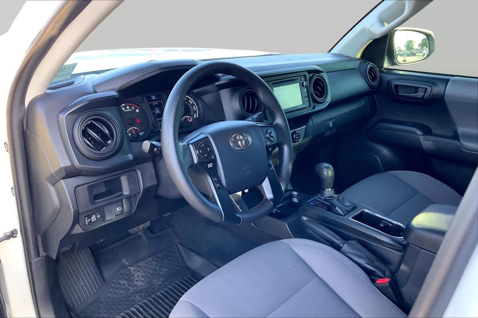 Used 2019 Super White Toyota SR image 18