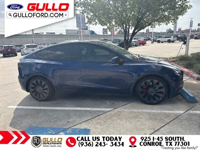Used 2022 Blue Tesla Performance image 3
