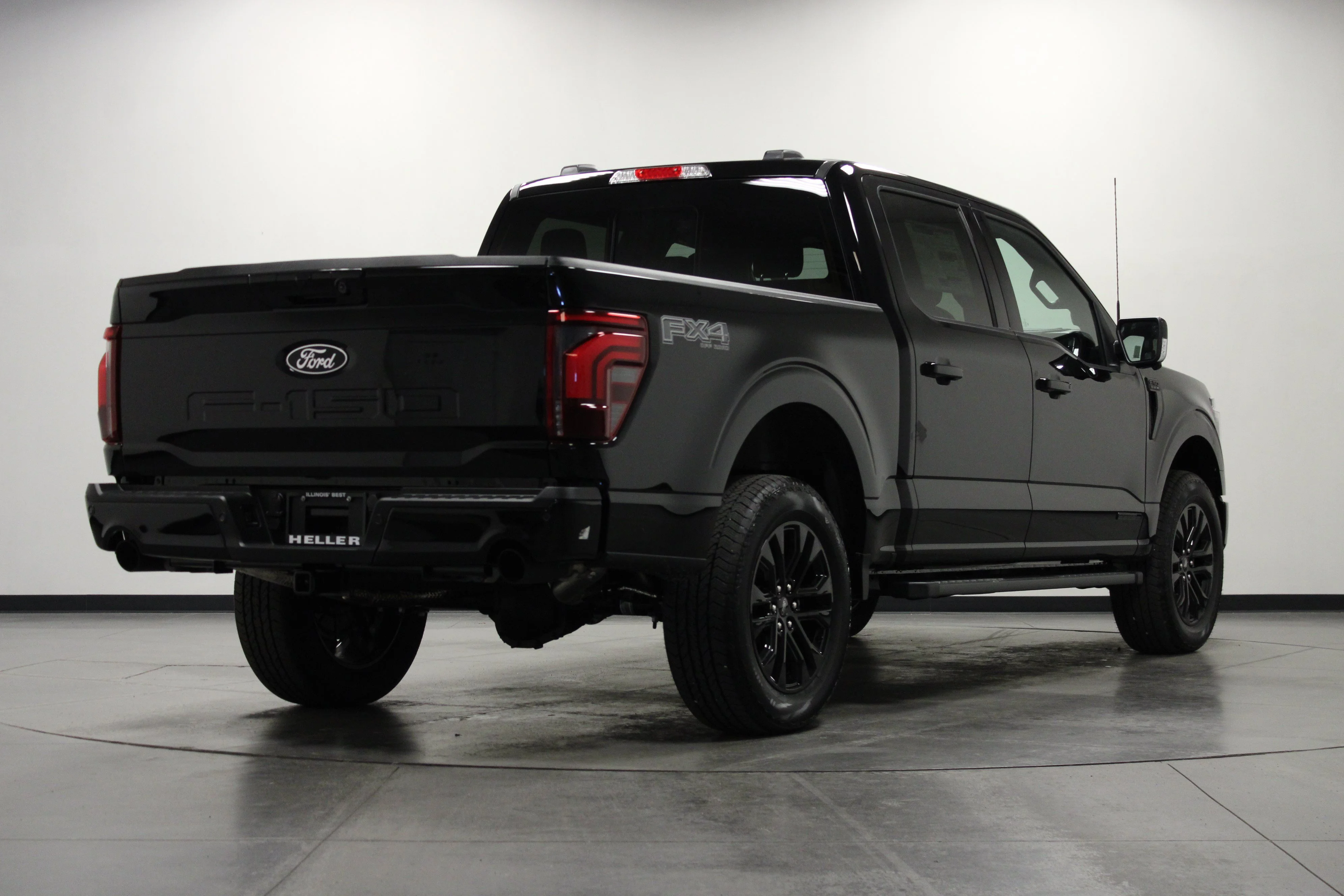 New 2026 Agate Black Metallic Ford Lariat® image 4