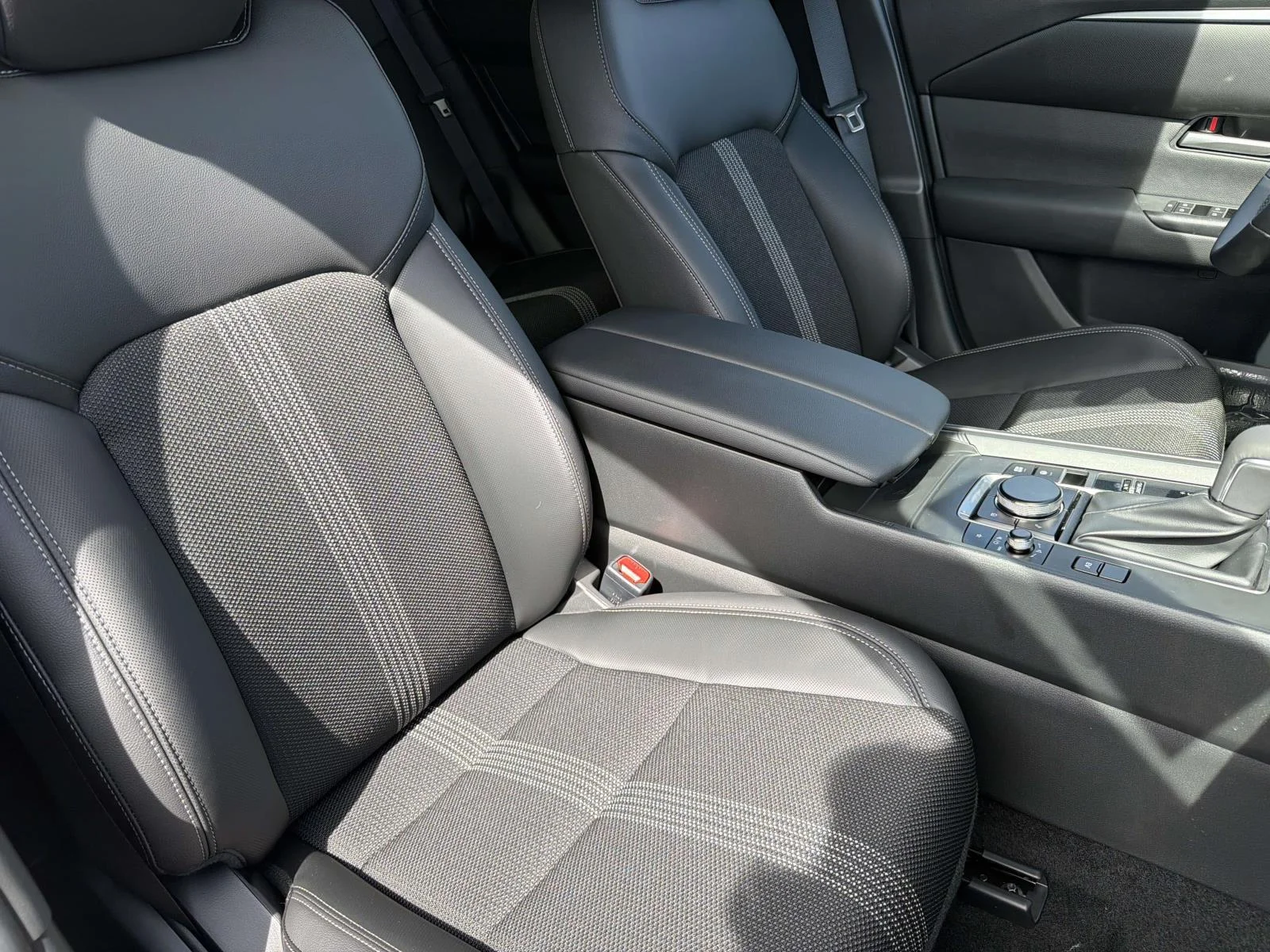 New 2026 Wind Chill Pearl Mazda Preferred AWD image 22