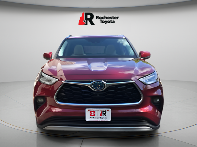 Used 2021 Red Toyota Platinum image 2