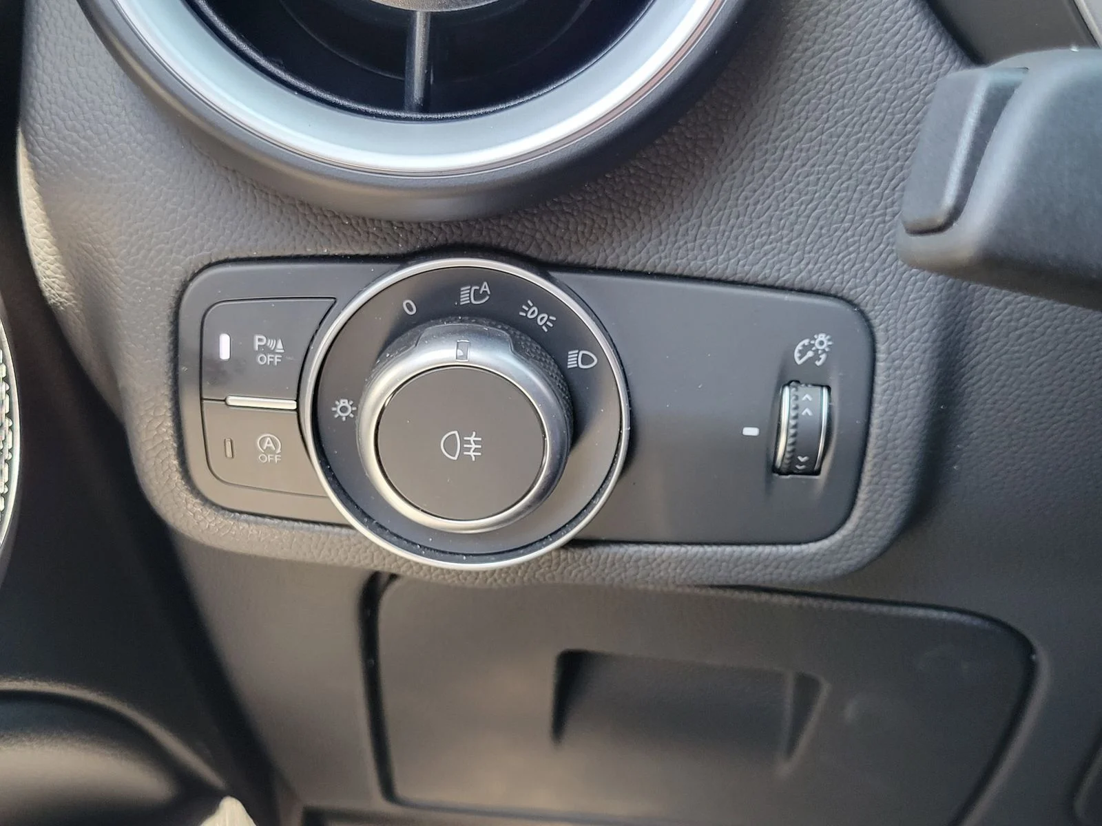 Used 2026 Gray Alfa Romeo VELOCE image 13
