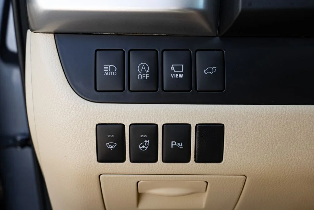 Used 2017 Blue Toyota Limited Platinum image 22
