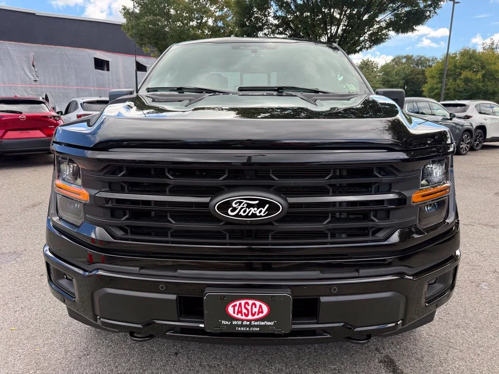 Certified Used 2024 Agate Black Metallic Ford XLT image 3