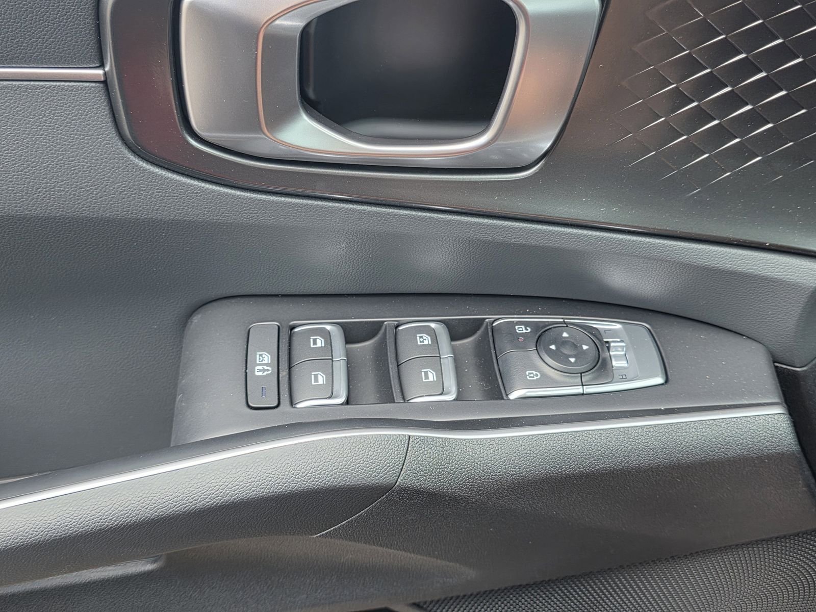New 2026 Gray Kia S image 13