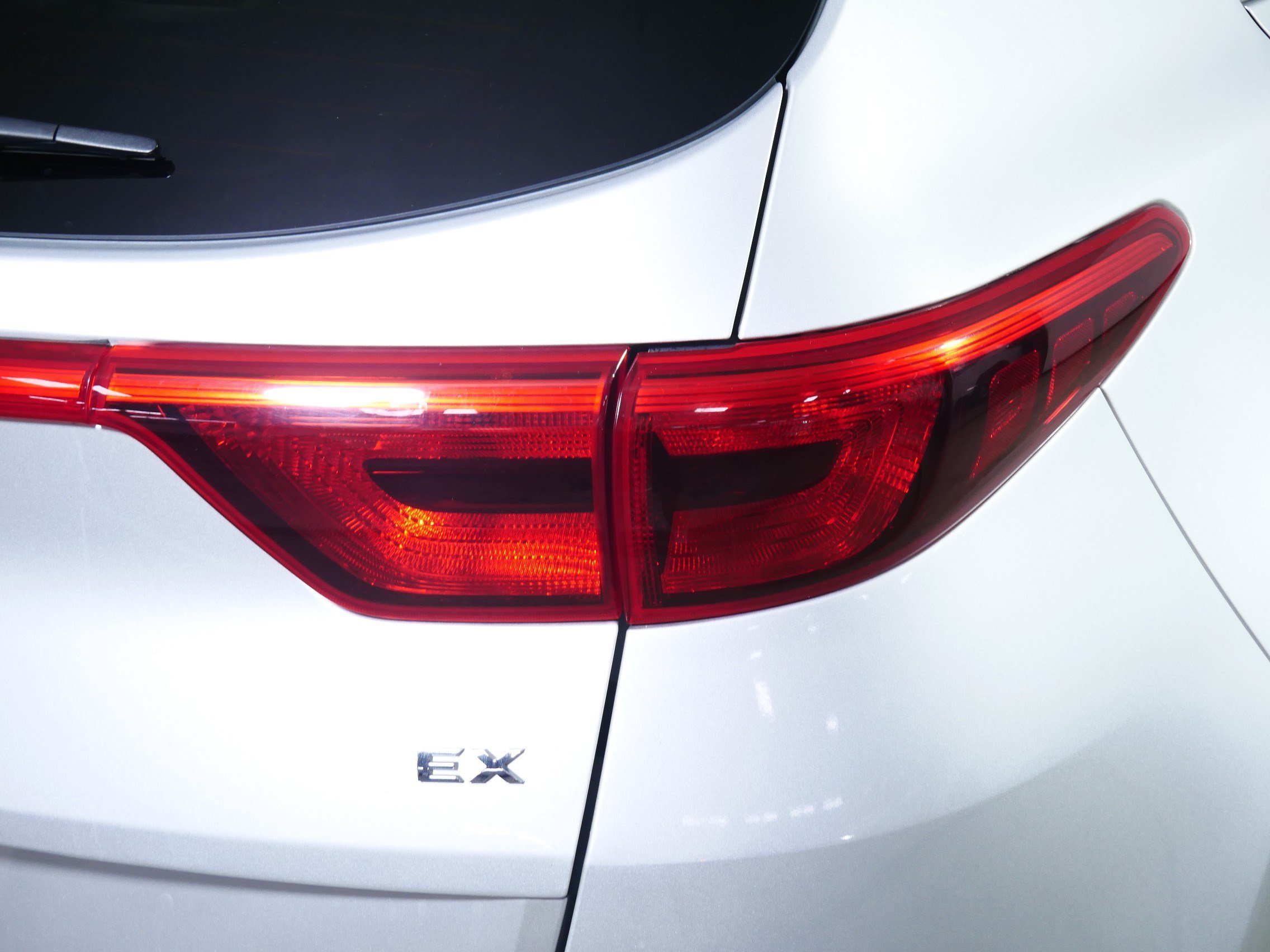 Used 2017 Sparkling Silver Kia EX image 17