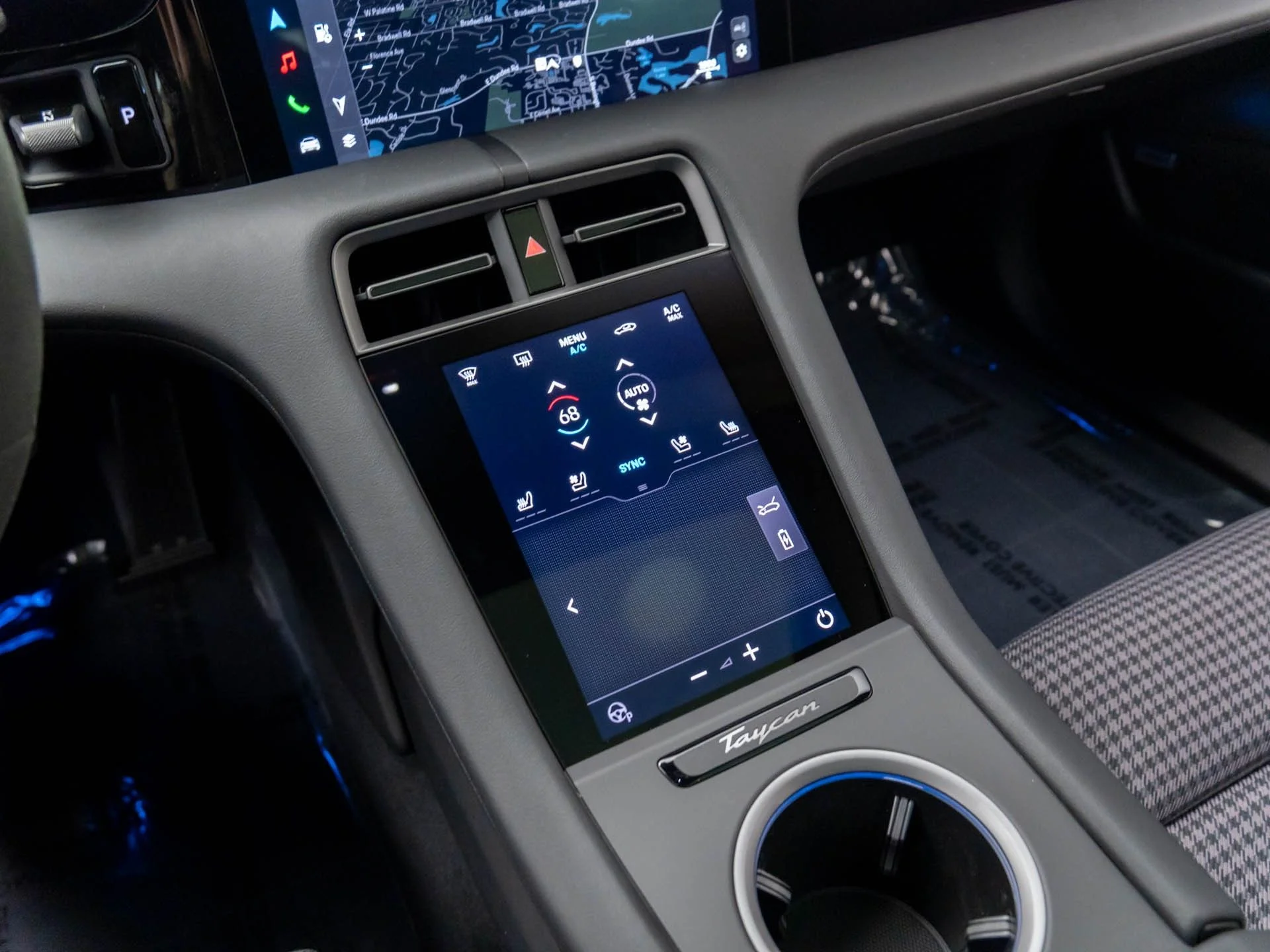 2025 Porsche Taycan Base - Photo 28