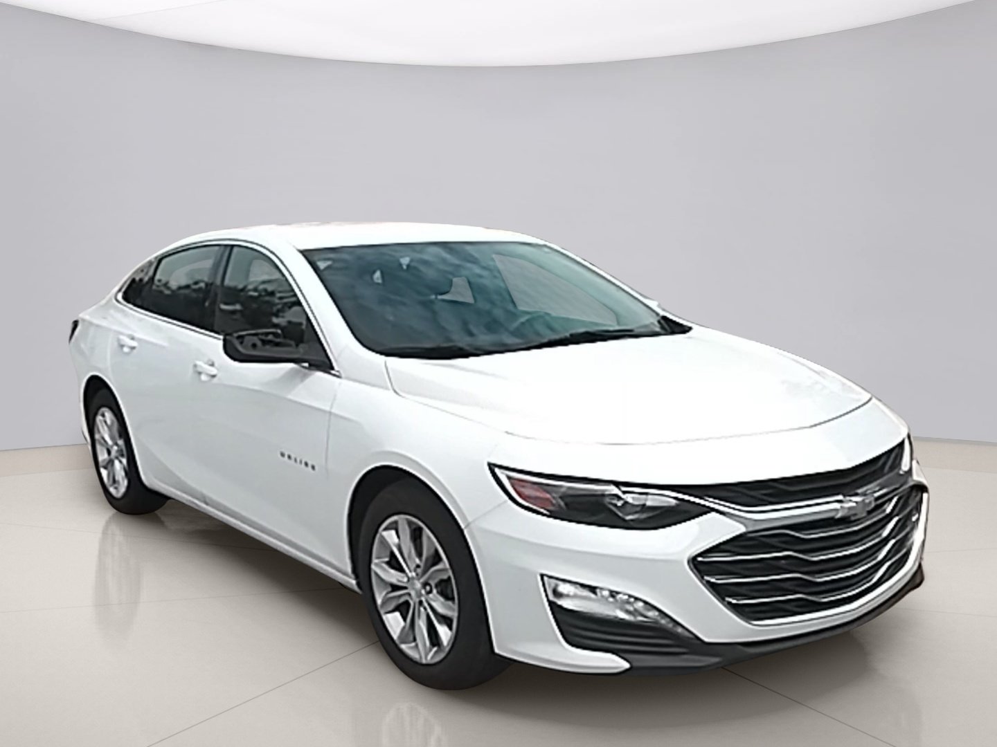 Used 2019 White Chevrolet  image 7