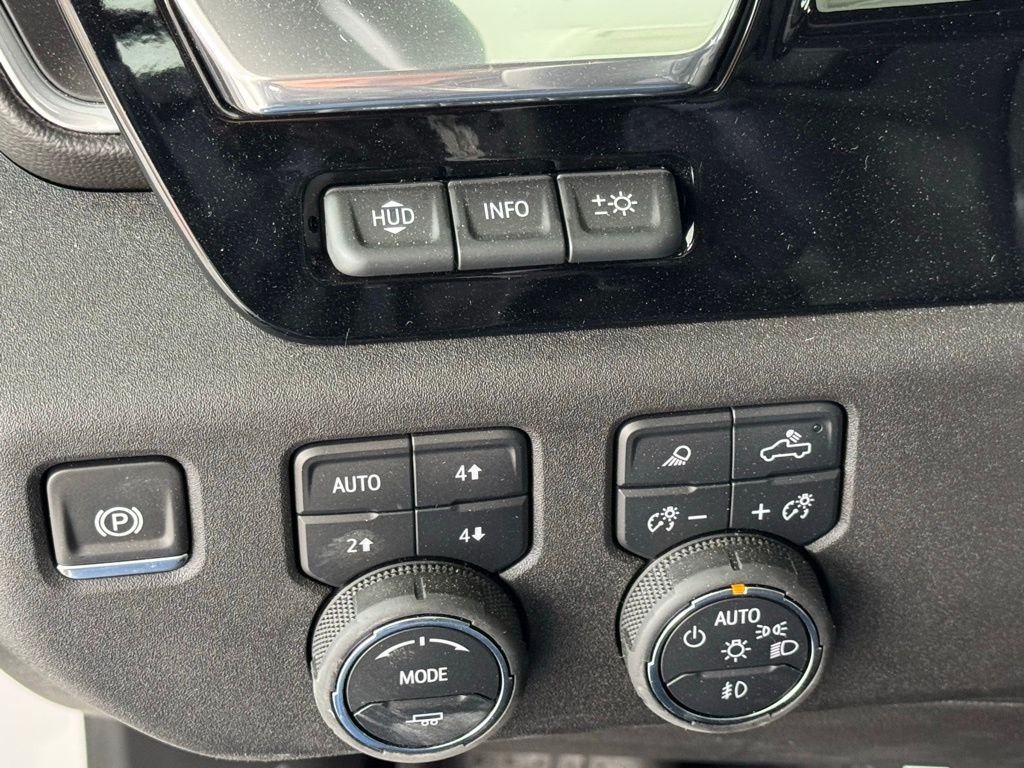 Used 2025 Beige Chevrolet High Country image 36