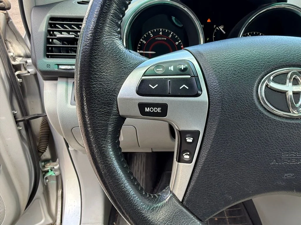 Used 2012 Classic Silver Metallic Toyota Limited image 11