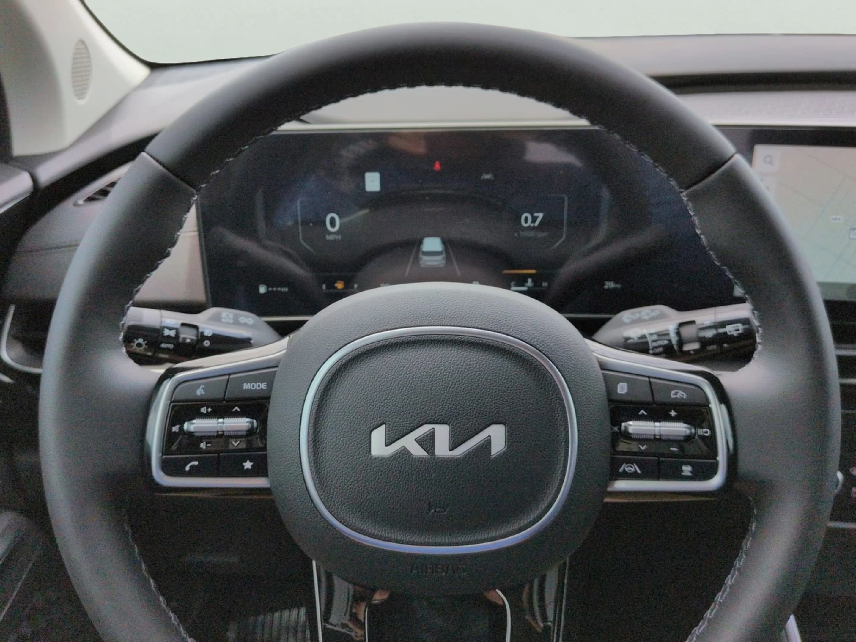 New 2026 Ceramic Silver Kia SX Prestige image 26