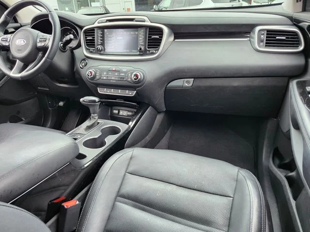 Used 2016 Silver Kia SX image 17