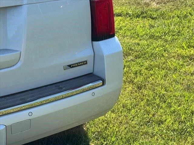 Used 2018 Beige Chevrolet Premier image 17