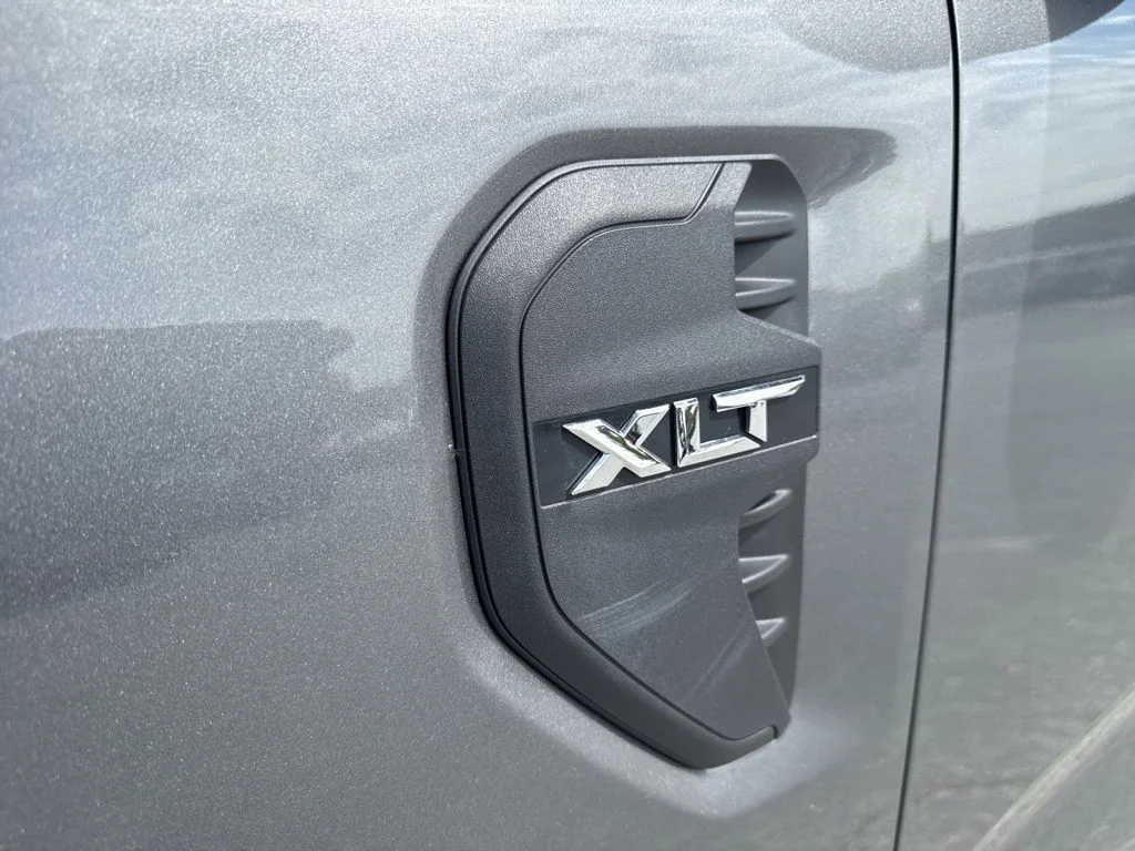 Used 2025 Gray Ford XLT image 34