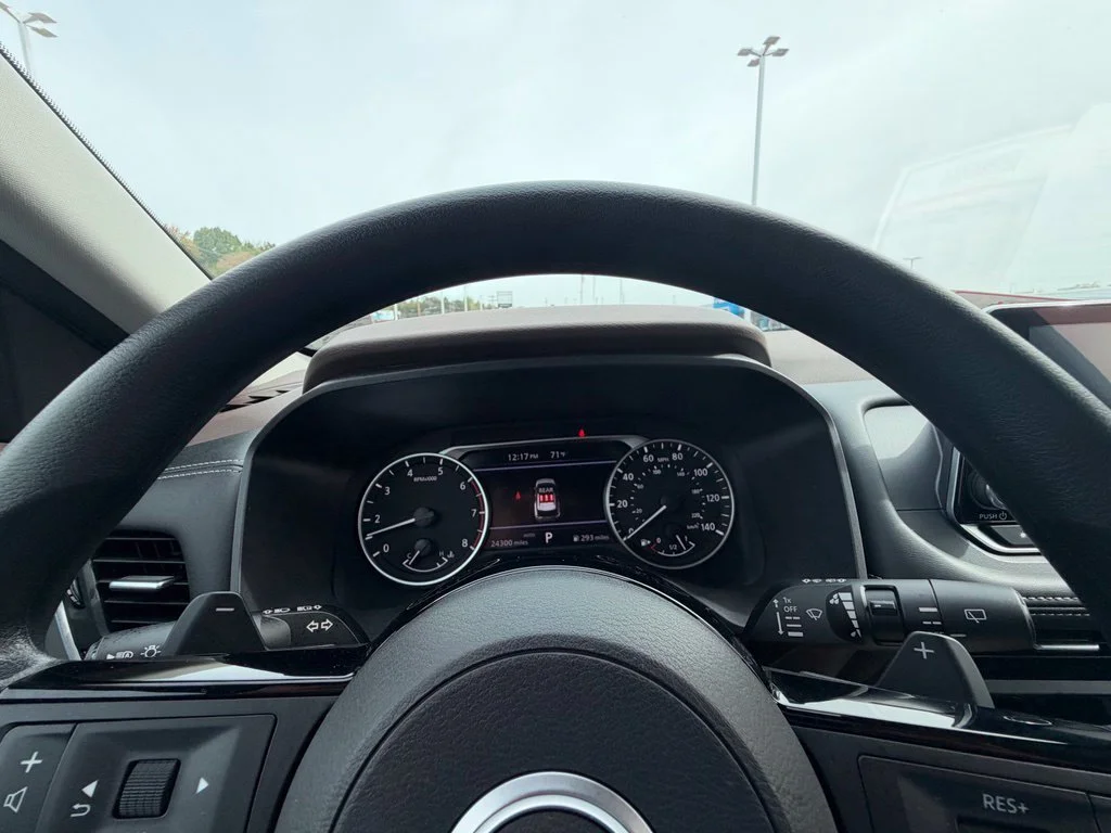 Used 2023 Gray Nissan SV image 21
