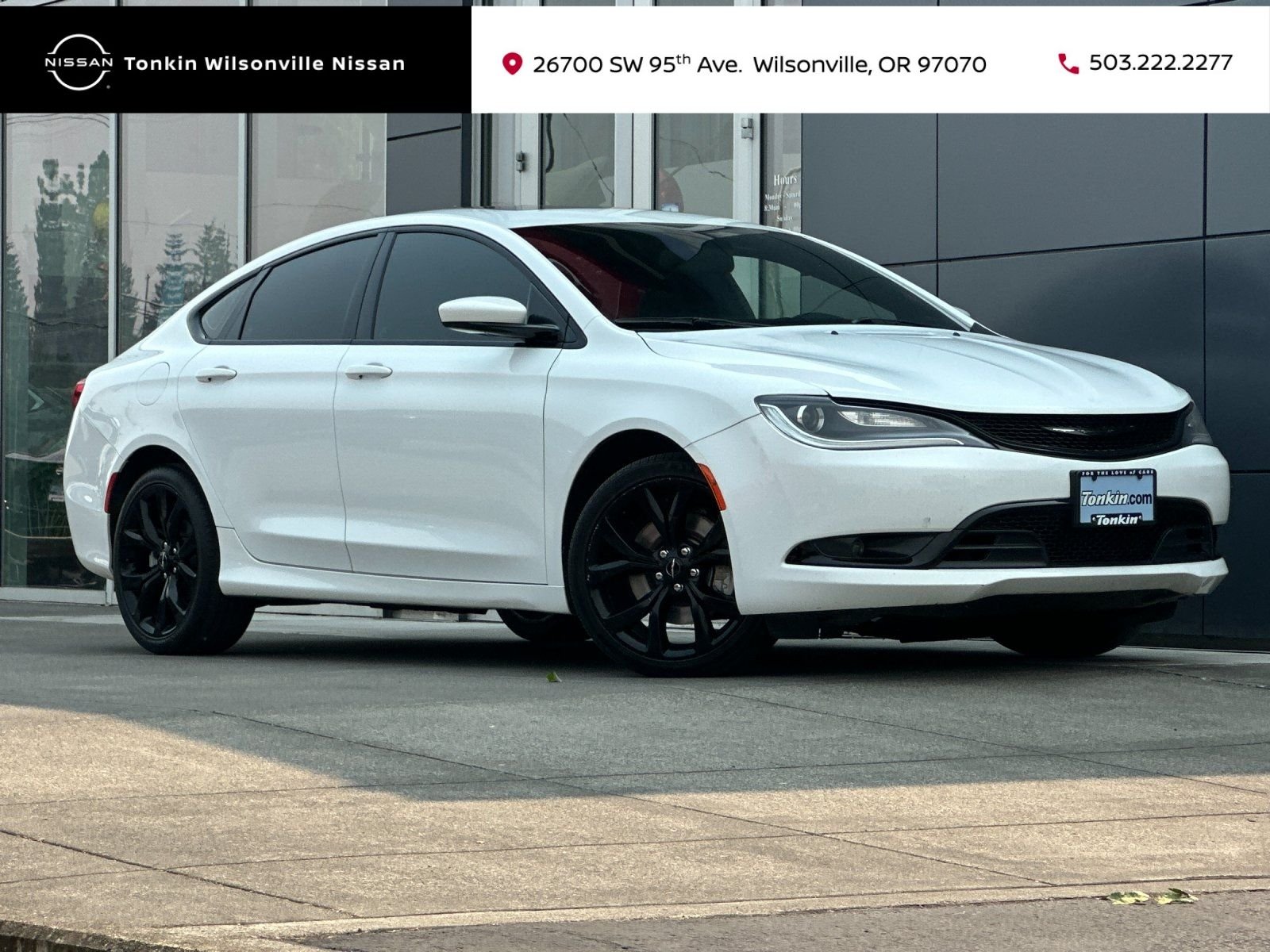 Used 2015 Bright White Clearcoat Chrysler S image 1