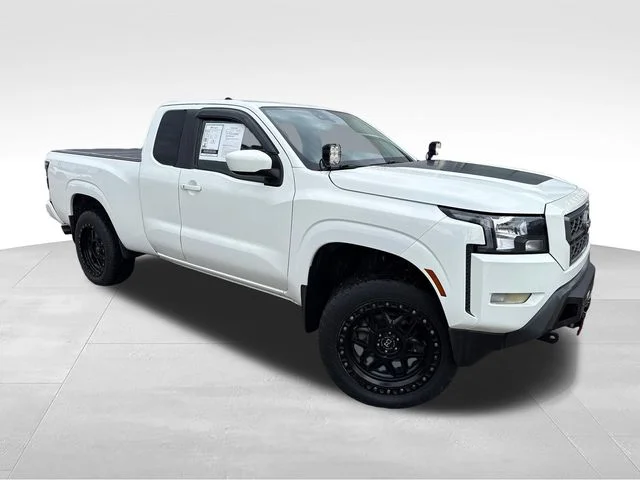 2023 Nissan Frontier SV