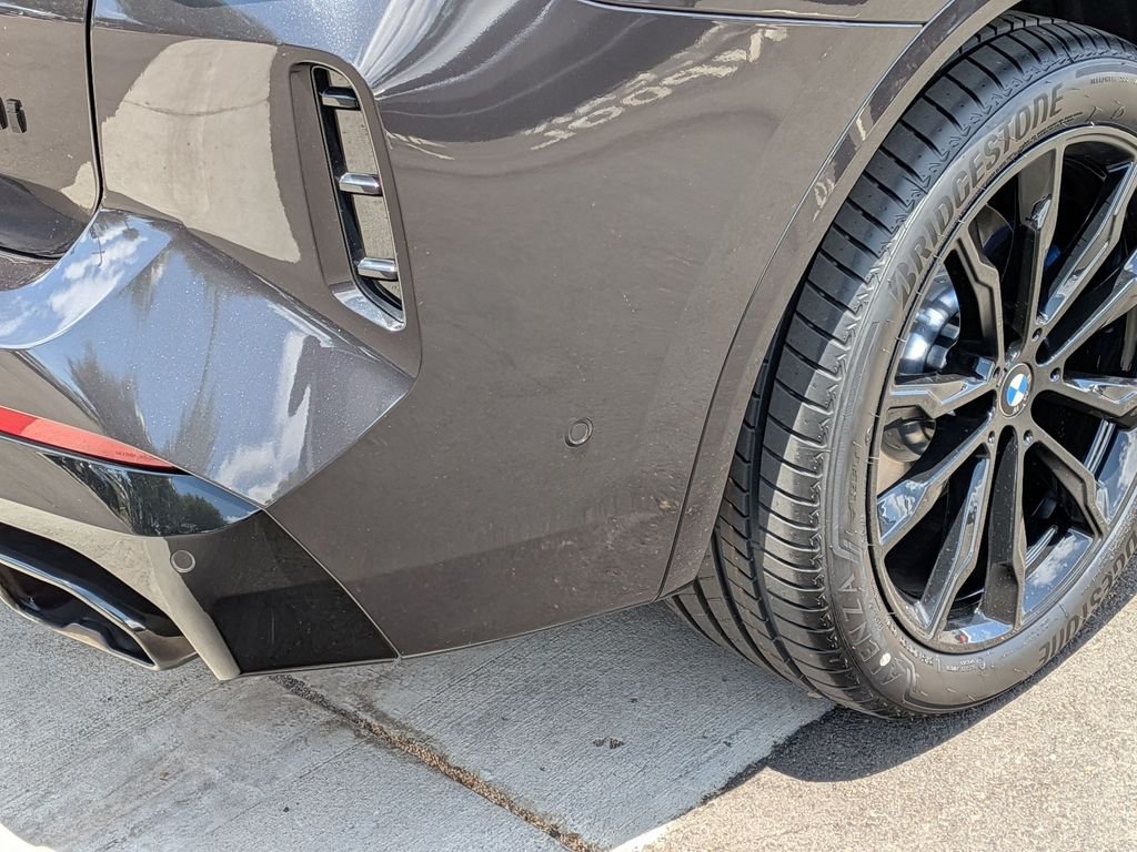 Used 2024 Gray BMW M40i image 23