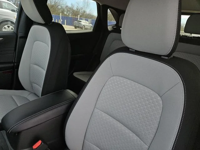 New 2026 Oxford White Ford Active® image 23