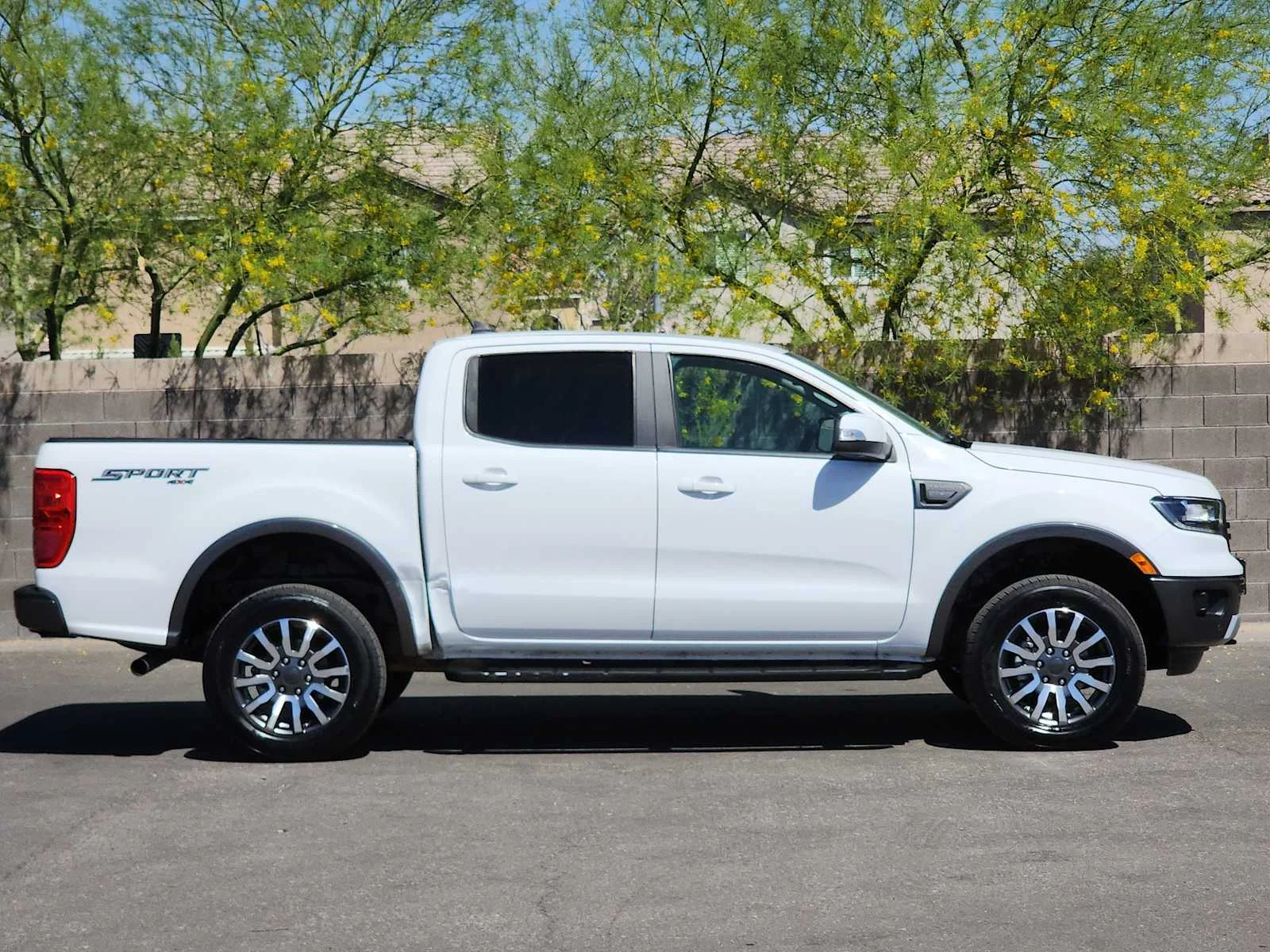 Used 2021 Oxford White Ford LARIAT image 9