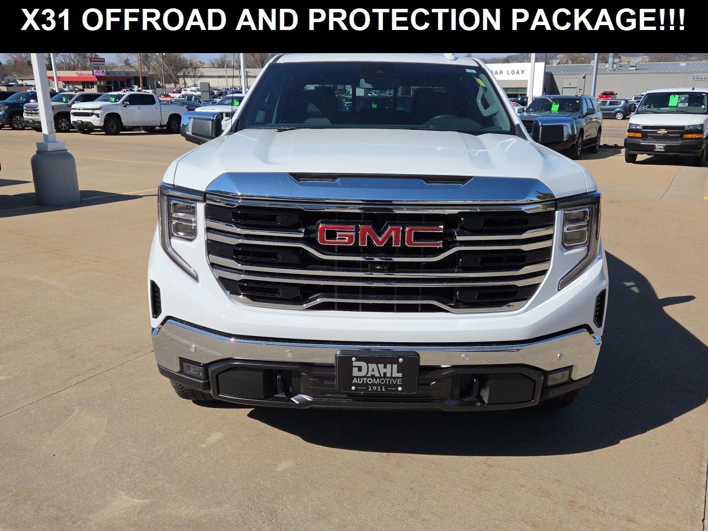 Used 2022 GMC Sierra 1500 SLT with VIN 3GTUUDELXNG507314 for sale in Winona, Minnesota