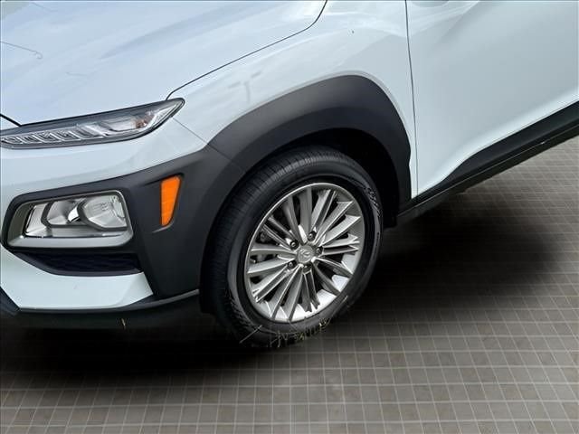Used 2020 White Hyundai SEL image 5