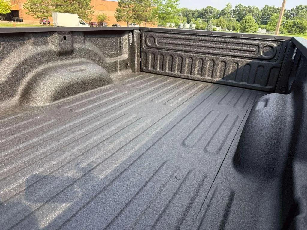 New 2026 Granite Crystal Metallic Clear-Coat Exterior Paint RAM Tradesman image 12