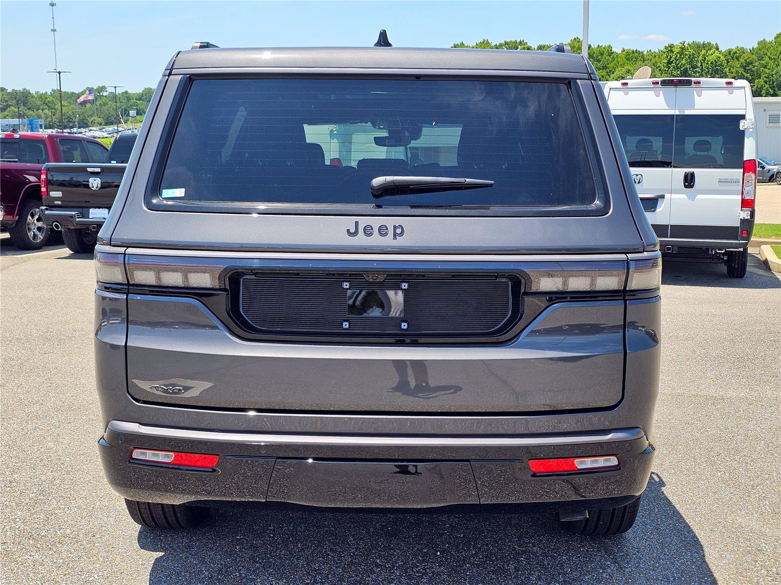 New 2026 Baltic Gray Metallic Clearcoat Jeep Limited Reserve image 10