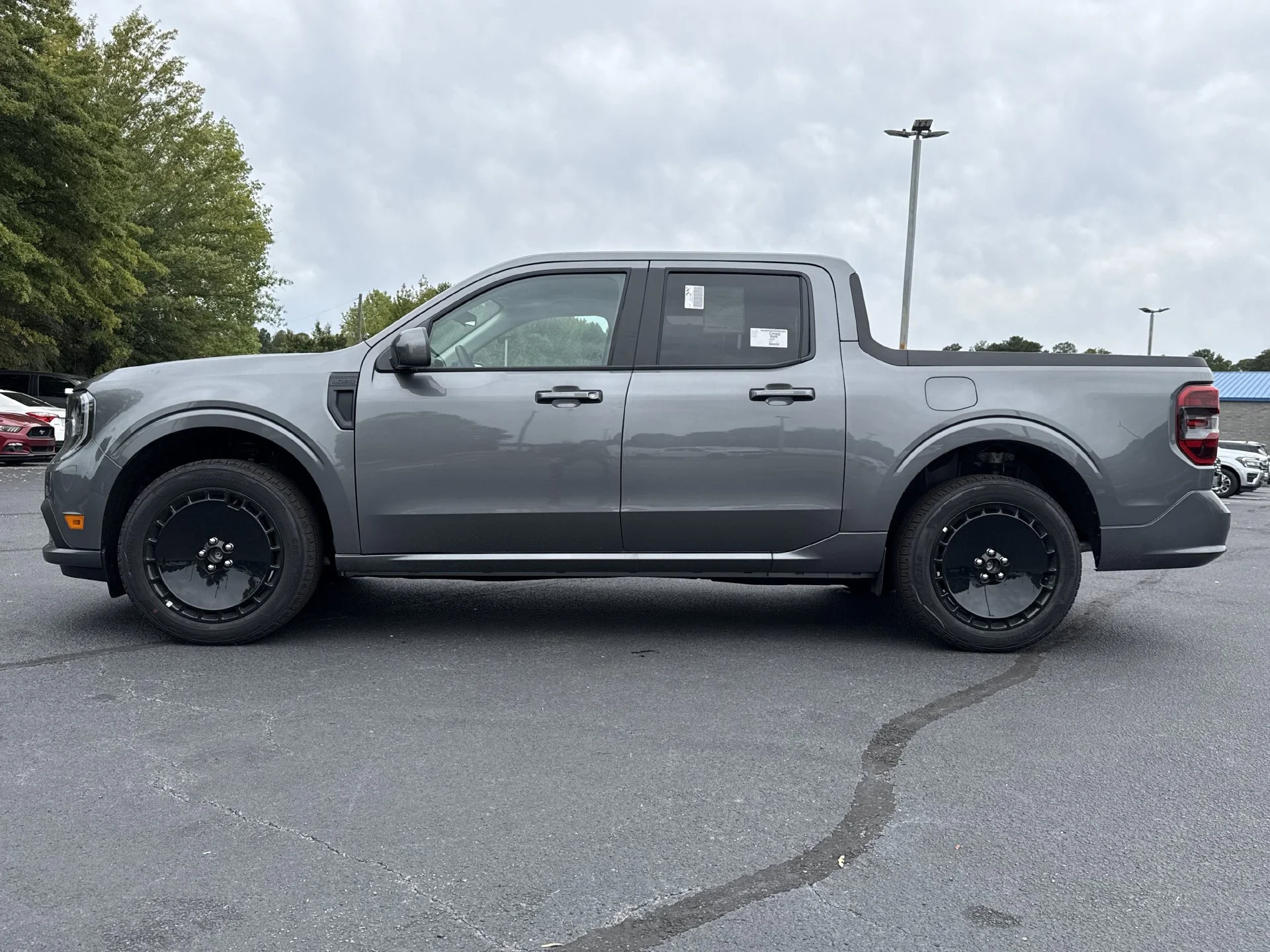 New 2026 Carbonized Gray Metallic Ford Lobo™ image 21