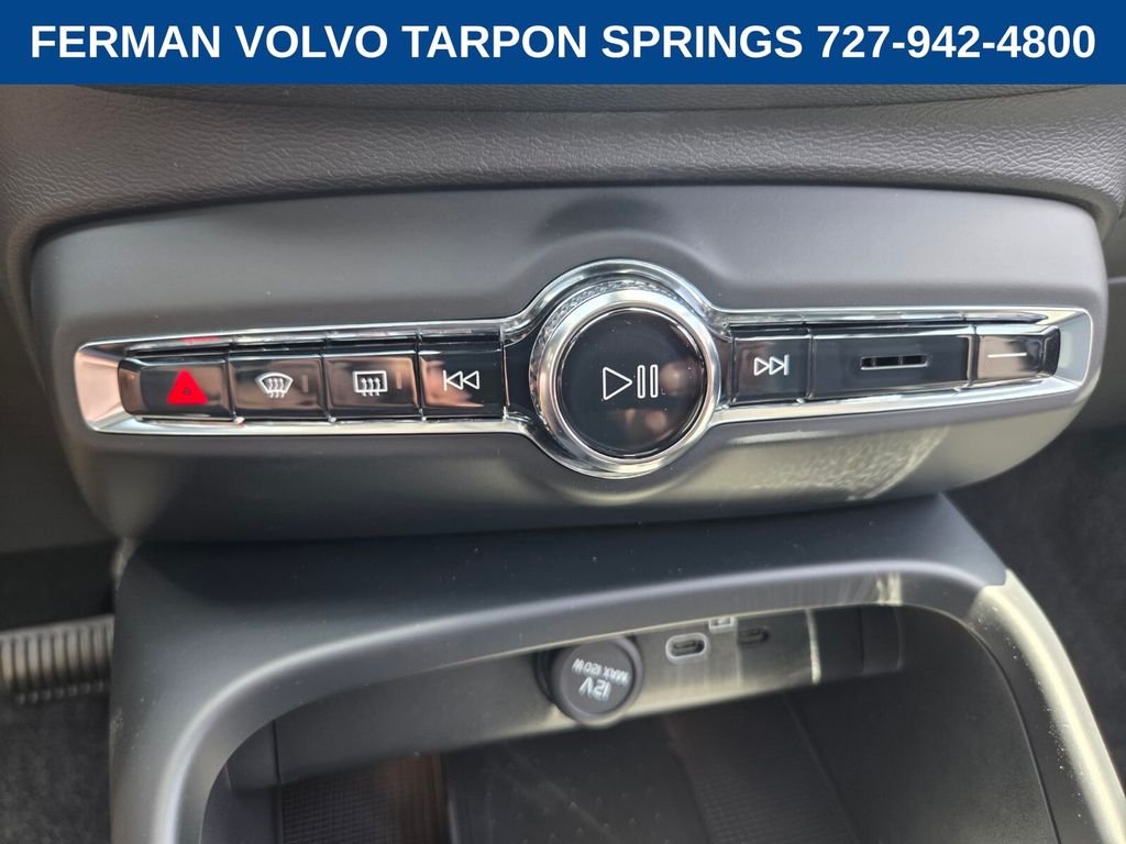 New 2026 Crystal White Volvo Plus image 26