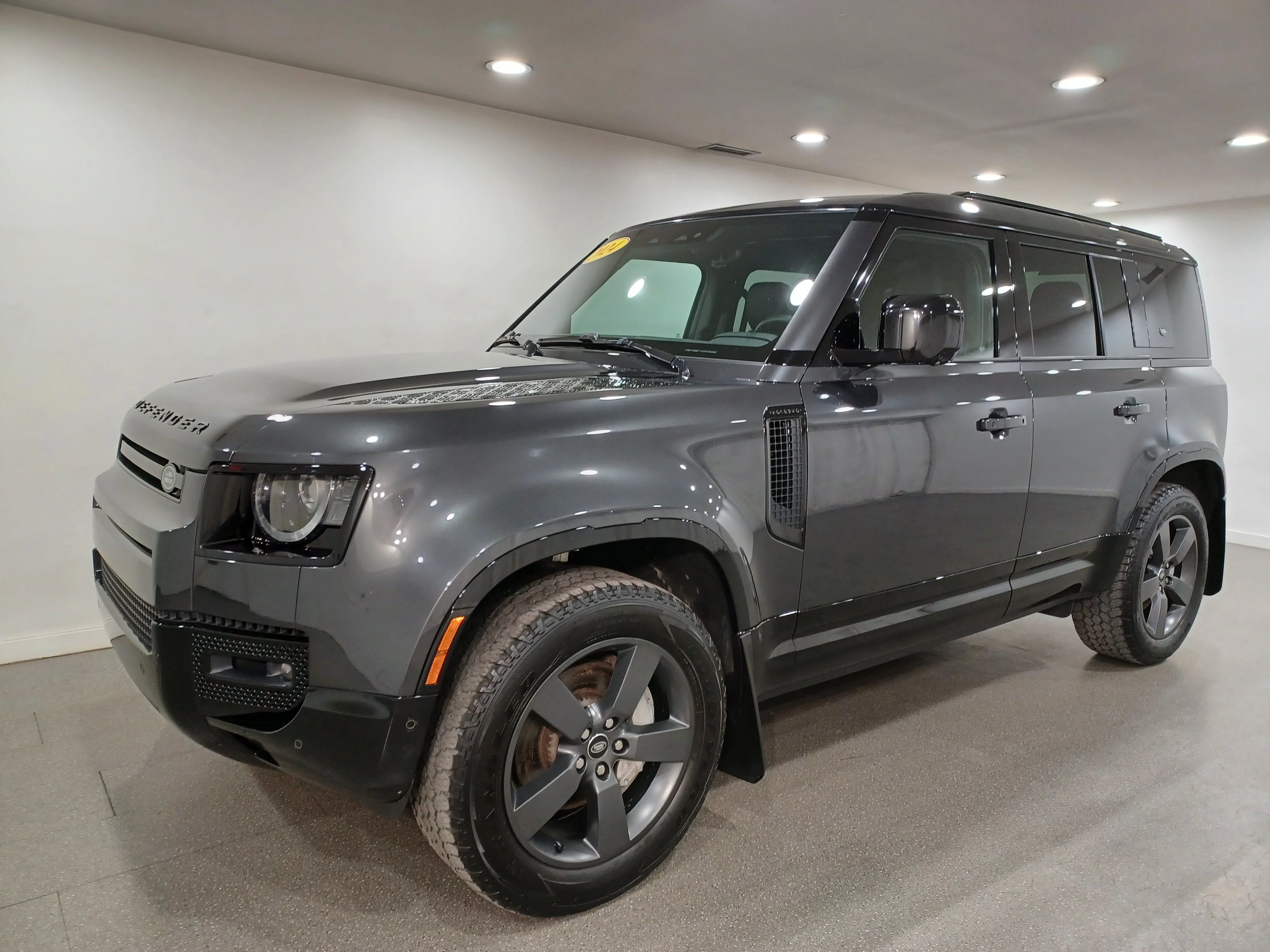 Certified Used 2024 Gray Land Rover X-Dynamic SE image 2