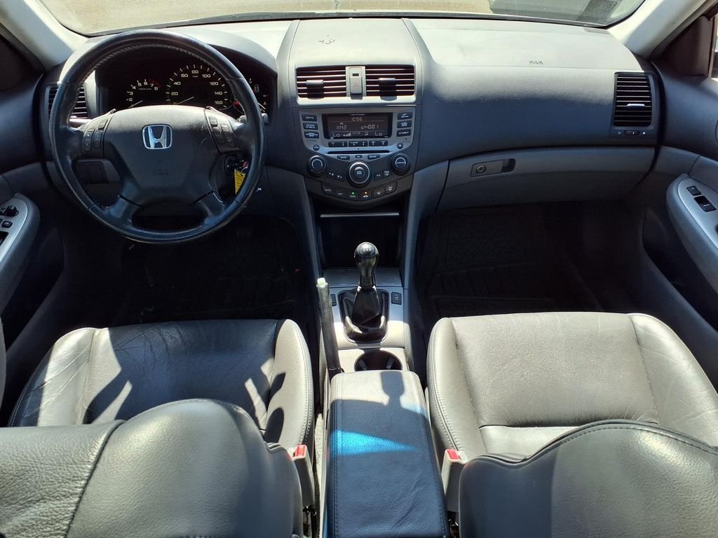 Used 2006 Silver Honda EX-L image 9