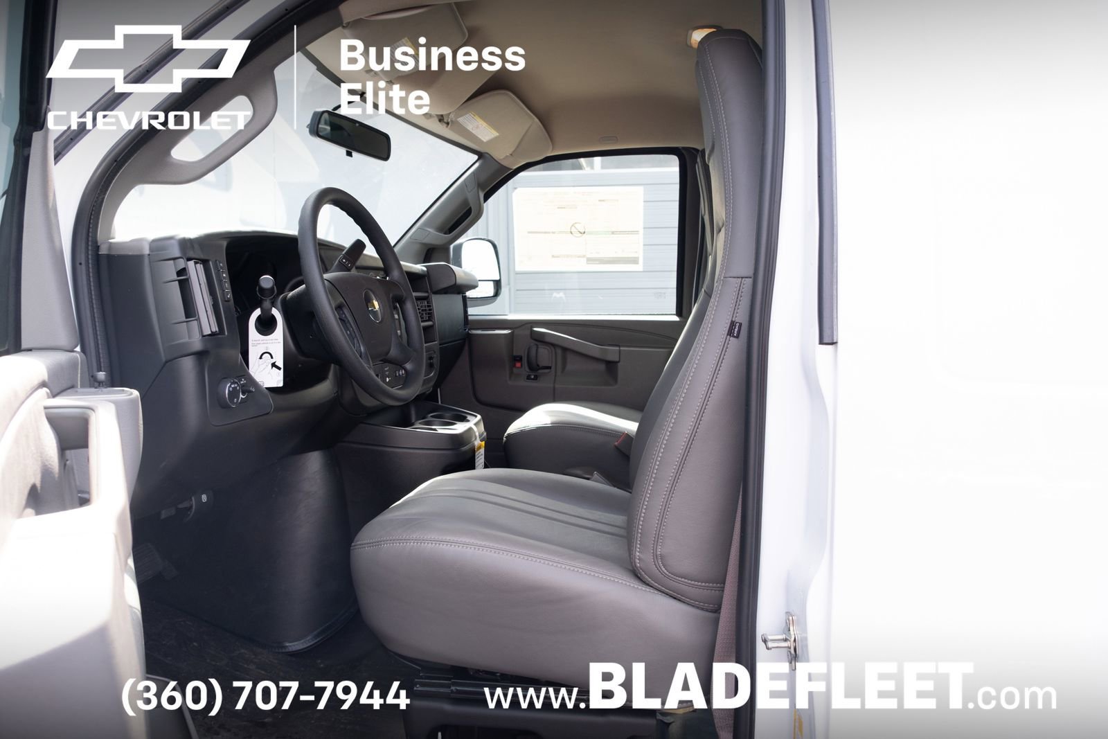 2025 Chevrolet Express Cargo Work Van - Photo 9
